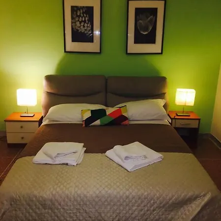 Pearl Guest house *